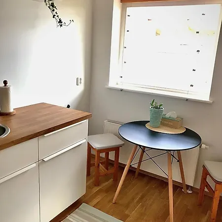 Cosy Side Apartment